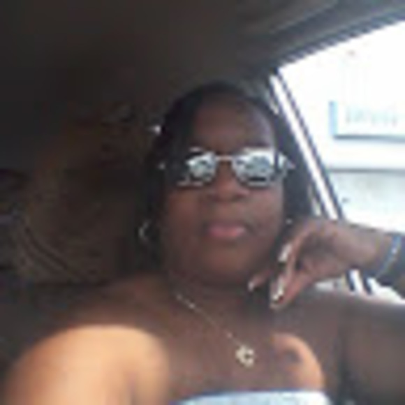 Meet your Posher, Eleanor - Picture 1 of 1